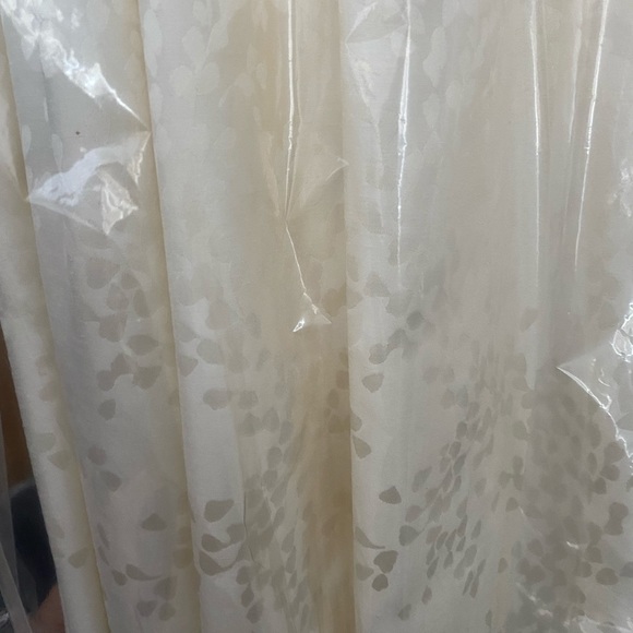 IVORY Lace & Silk Jacquard Wedding Dress - Picture 9 of 12